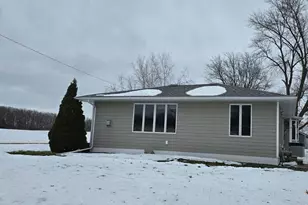 313 3rd Ave N, Emmons, MN 56029 - Photo 2