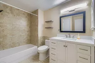 335 Elan Ct, Woodbury, MN 55125 - Photo 20