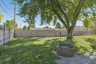 2212 55th Ave N, Brooklyn Center, MN 55430 - Photo 36