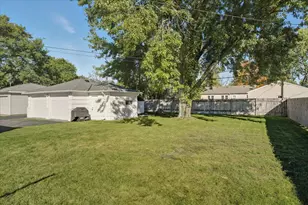 2212 55th Ave N, Brooklyn Center, MN 55430 - Photo 38