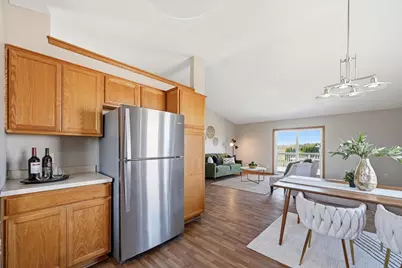 992 Farmers Ridge Trail, Belle Plaine, MN 56011 - Photo 12