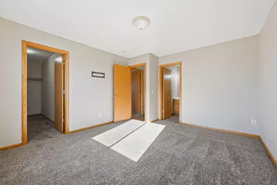 992 Farmers Ridge Trail, Belle Plaine, MN 56011 - Photo 14