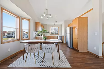 992 Farmers Ridge Trail, Belle Plaine, MN 56011 - Photo 8