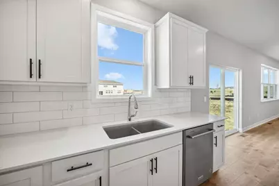 6235 Jensen Avenue South, Cottage Grove, MN 55016 - Photo 12