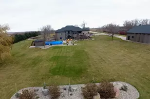 575 111th St, Pipestone, MN 56164 - Photo 108