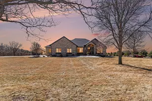 575 111th St, Pipestone, MN 56164 - Photo 1