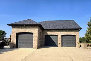 575 111th St, Pipestone, MN 56164 - Photo 6