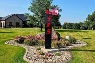 575 111th St, Pipestone, MN 56164 - Photo 4