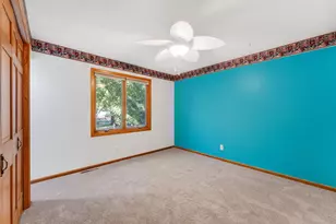 4715 Pilgrim Ln N, Plymouth, MN 55442 - Photo 40