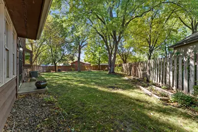 4715 Pilgrim Lane N, Plymouth, MN 55442 - Photo 12