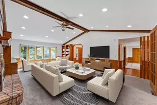 4715 Pilgrim Ln N, Plymouth, MN 55442 - Photo 2