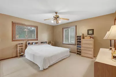 10655 Beard Avenue S, Bloomington, MN 55431 - Photo 10