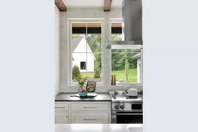 260 Eastwood Court, Chanhassen, MN 55317 - Photo 28