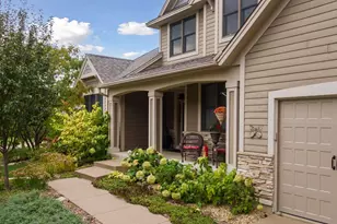 10758 Watersedge Ln, Woodbury, MN 55129 - Photo 118