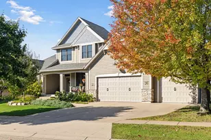 10758 Watersedge Ln, Woodbury, MN 55129 - Photo 90