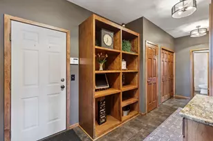 10758 Watersedge Ln, Woodbury, MN 55129 - Photo 40