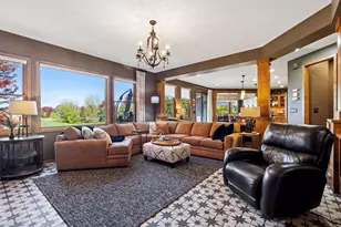 10758 Watersedge Ln, Woodbury, MN 55129 - Photo 6