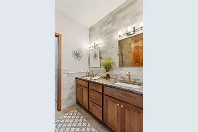 10758 Watersedge Lane, Woodbury, MN 55129 - Photo 56