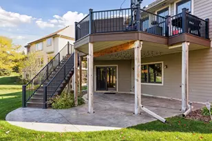 10758 Watersedge Ln, Woodbury, MN 55129 - Photo 100