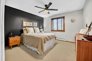 2700 Oxford St N, Roseville, MN 55113 - Photo 14