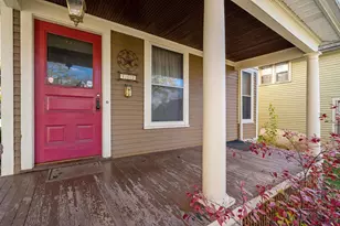 702 4th St E, Saint Paul, MN 55106 - Photo 4