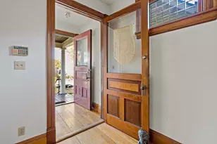 702 4th St E, Saint Paul, MN 55106 - Photo 4