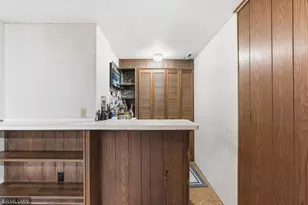 944 Pine View Ct, Saint Paul, MN 55119 - Photo 22