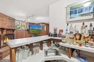 944 Pine View Ct, Saint Paul, MN 55119 - Photo 22