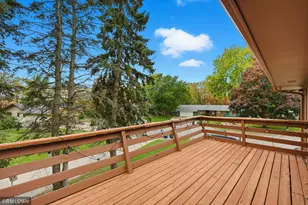 944 Pine View Ct, Saint Paul, MN 55119 - Photo 24