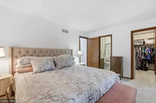 944 Pine View Ct, Saint Paul, MN 55119 - Photo 12