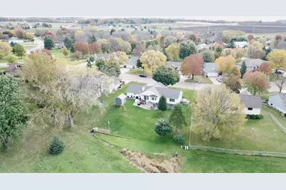 712 23rd Street SE, Willmar, MN 56201 - Photo 2