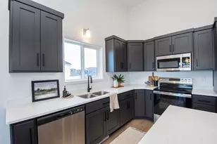 2408 38th Ave S, Moorhead, MN 56560 - Photo 18