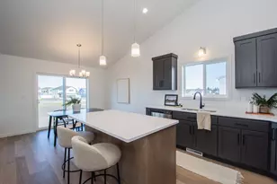 2408 38th Ave S, Moorhead, MN 56560 - Photo 14