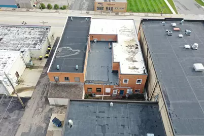 906 W Lincoln Avenue, Olivia, MN 56277 - Photo 2