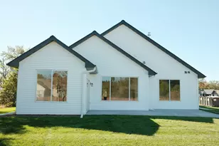 4786 384th St, North Branch, MN 55056 - Photo 4