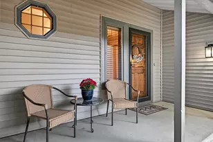 15545 41st Ave N, Plymouth, MN 55446 - Photo 2