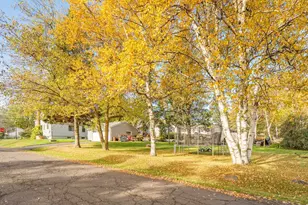 2402 Piedmont Ave, Duluth, MN 55811 - Photo 40