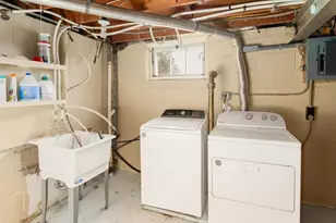 2402 Piedmont Ave, Duluth, MN 55811 - Photo 30