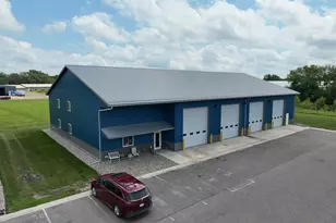 1072 S Victory Dr, Mankato, MN 56001 - Photo 1