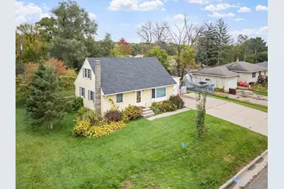 368 Young Street S, Prescott, WI 54021 - Photo 2