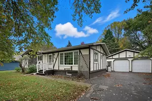 581 4th St E, Hector, MN 55342 - Photo 1