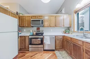 3518 31st St S, Fargo, ND 58104 - Photo 8