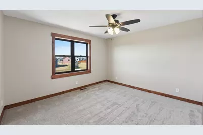 485 Coyote Way, New Richmond, WI 54017 - Photo 8