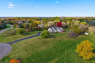 696 Buttercup Ct, Hudson, WI 54016 - Photo 2