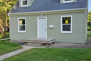 313 11th St S, Benson, MN 56215 - Photo 1