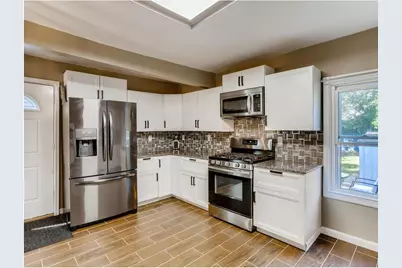 955 Bradley Street, Saint Paul, MN 55130 - Photo 10