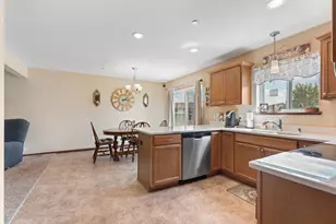 5270 Foxfield Dr NW, Rochester, MN 55901 - Photo 8