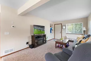 5270 Foxfield Dr NW, Rochester, MN 55901 - Photo 4