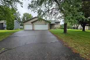 161 Sunflower Ln, Circle Pines, MN 55014 - Photo 1
