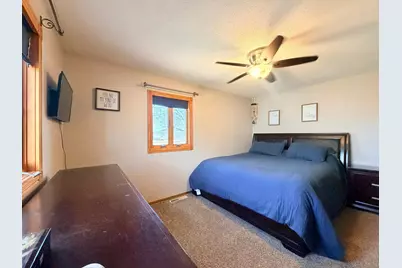 804 6th Avenue SE, Pipestone, MN 56164 - Photo 16
